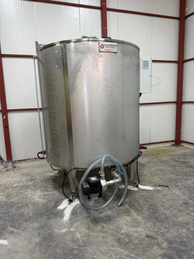 3000 Litre Isıtmalı Karıştırıcı Tank