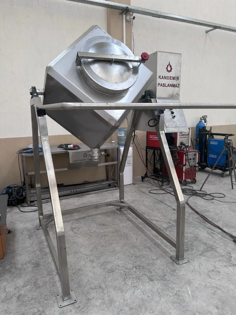 700 Liter Würfel-Pulvermischer KP-KTK 700