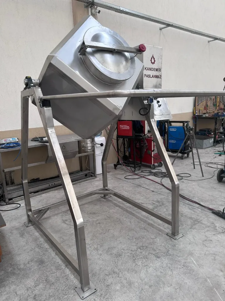 700 Liter Würfel-Pulvermischer KP-KTK 700