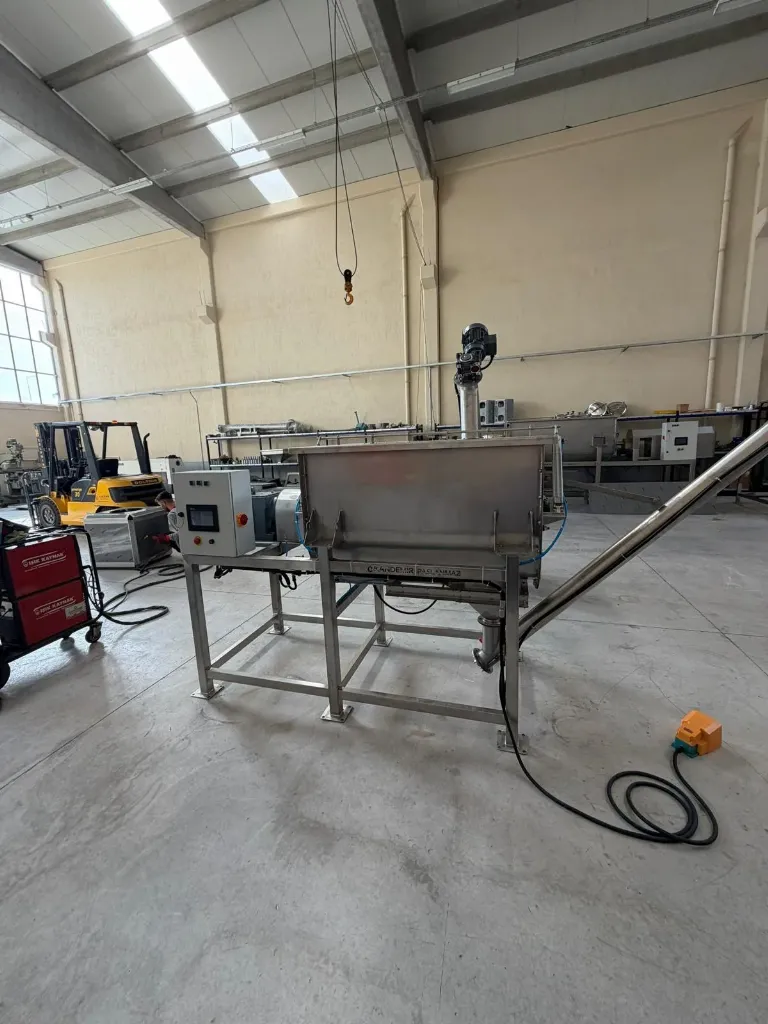 800 Litre Horizontal Ribbon Powder Mixer KP-YTK-800